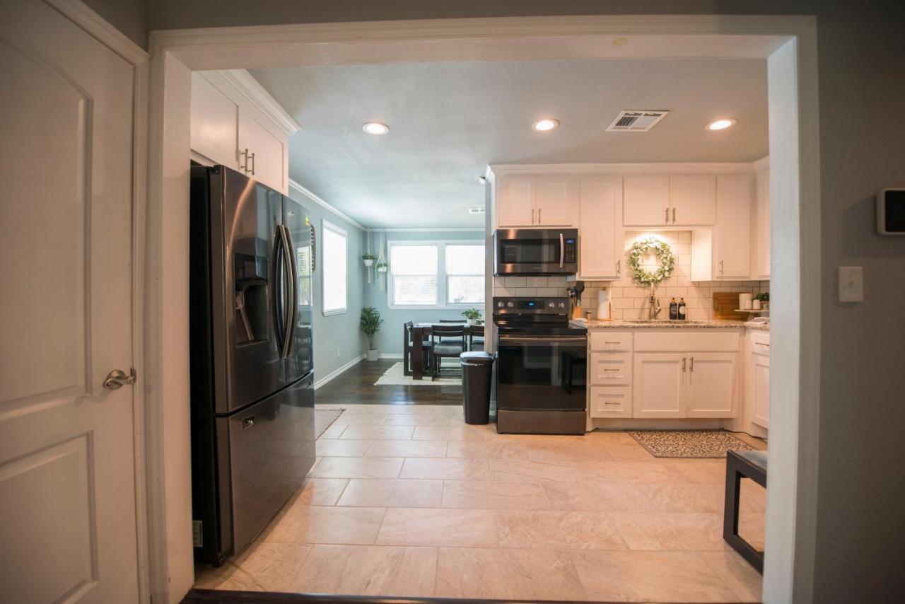 Walk To The Silos! 3 Bed 1960'S Bungalow Near Baylor Waco Bagian luar foto
