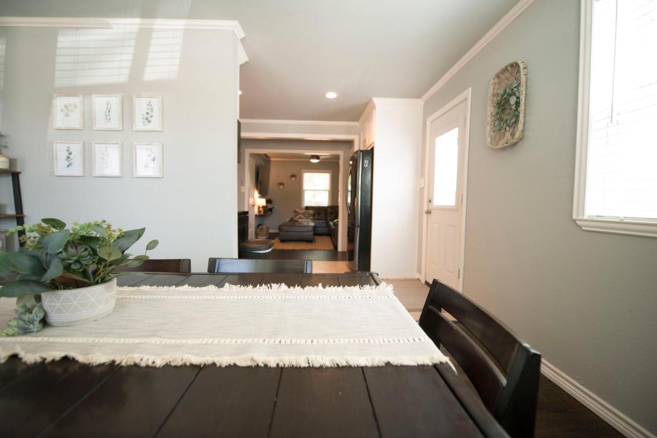 Walk To The Silos! 3 Bed 1960'S Bungalow Near Baylor Waco Bagian luar foto