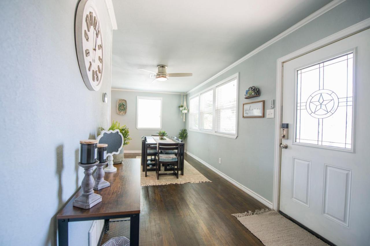 Walk To The Silos! 3 Bed 1960'S Bungalow Near Baylor Waco Bagian luar foto