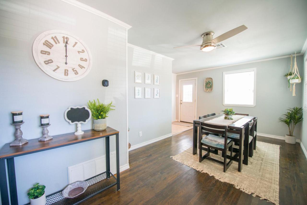 Walk To The Silos! 3 Bed 1960'S Bungalow Near Baylor Waco Bagian luar foto