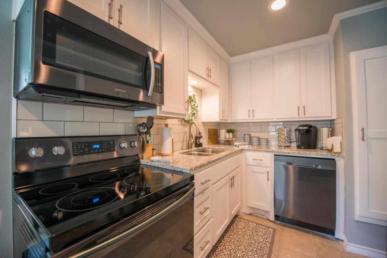 Walk To The Silos! 3 Bed 1960'S Bungalow Near Baylor Waco Bagian luar foto